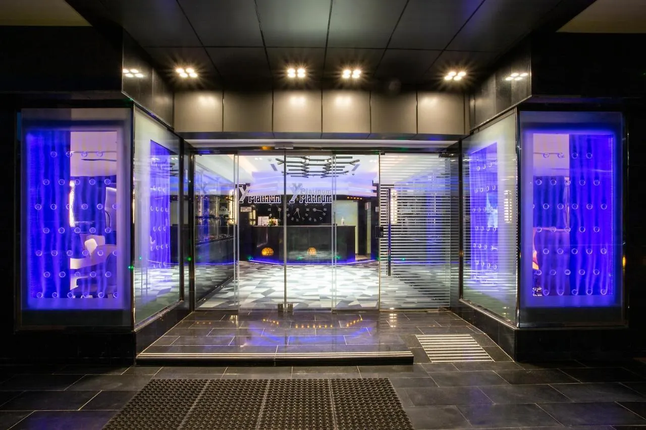 Y Platinum Hotel Medina