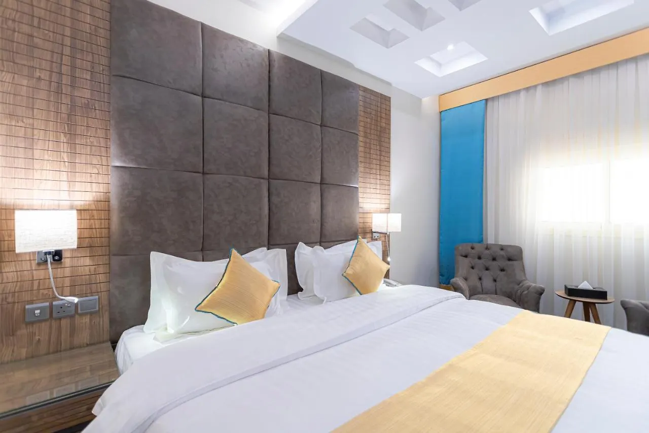 Y Platinum Hotel Medina