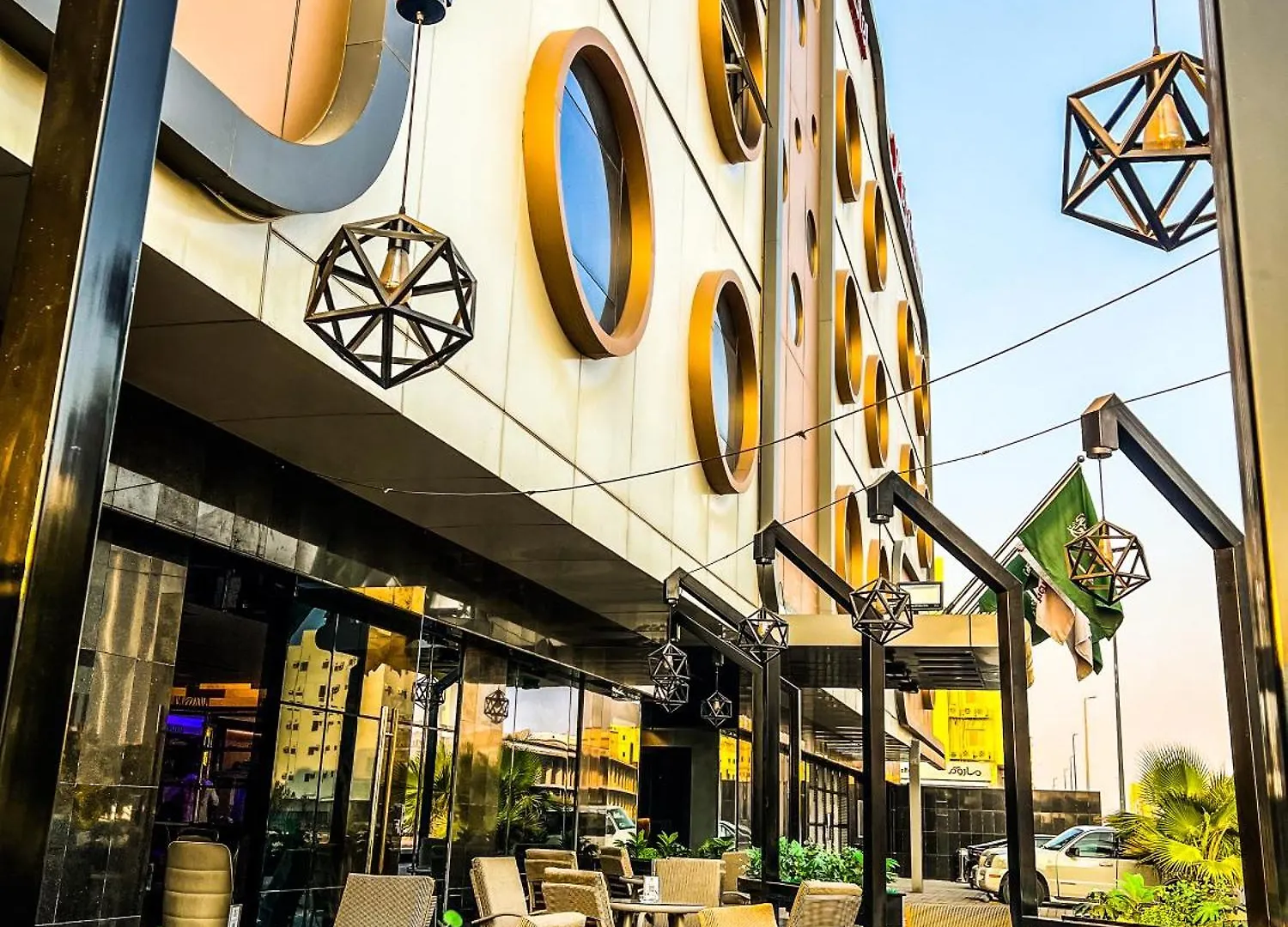 Y Platinum Hotel Medina