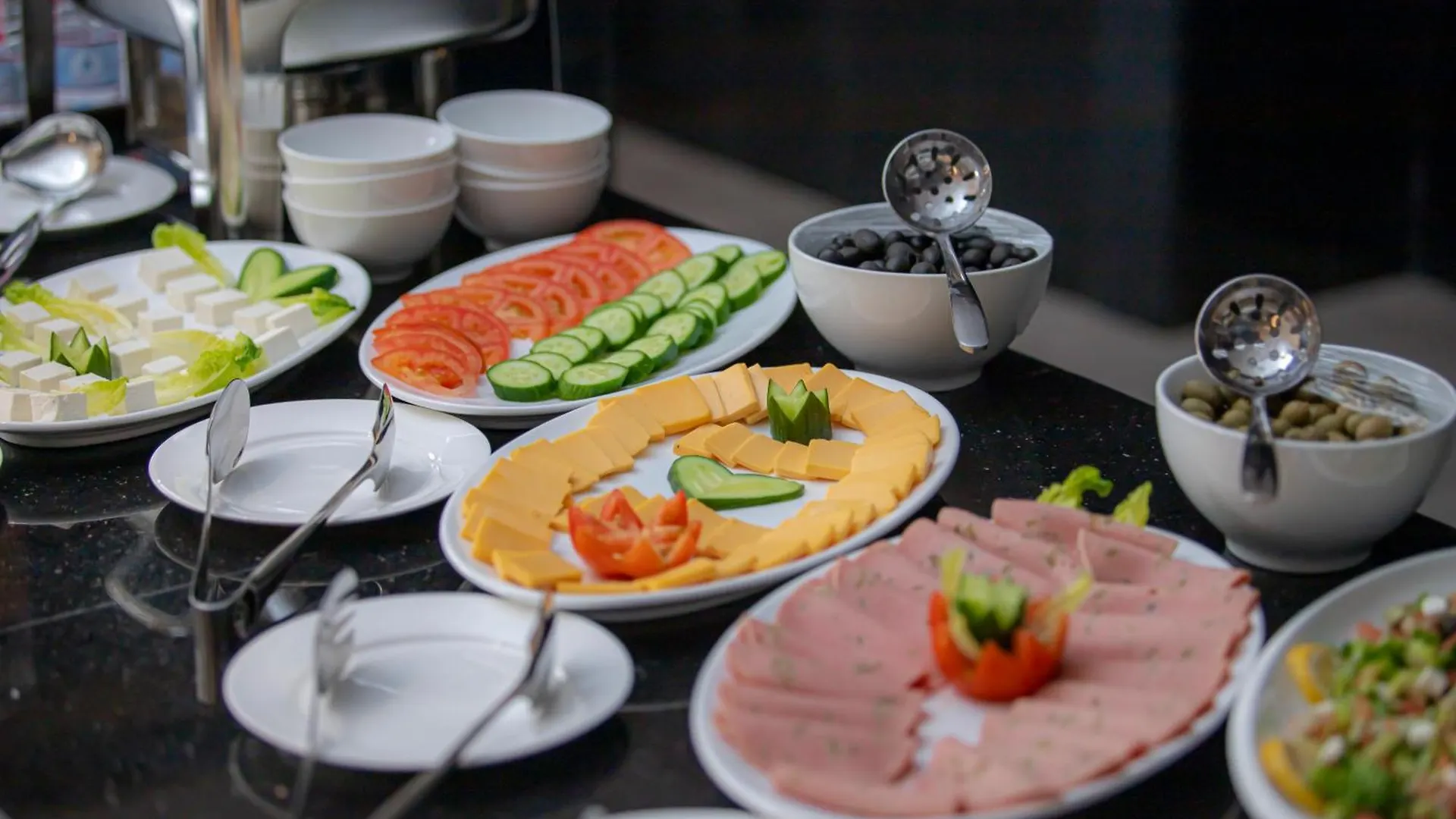 Y Platinum Hotel Medina