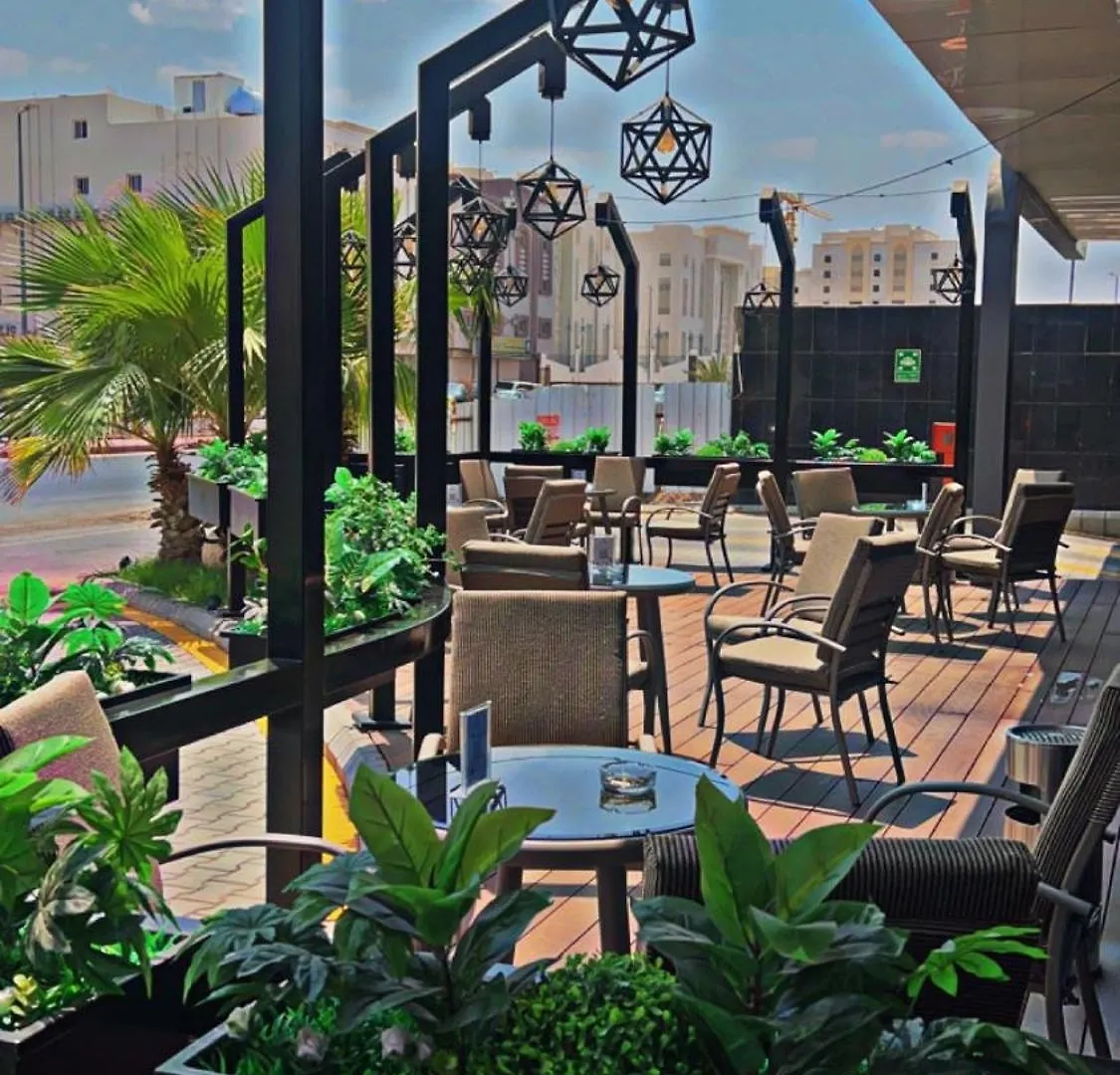 Y Platinum Hotel Medina