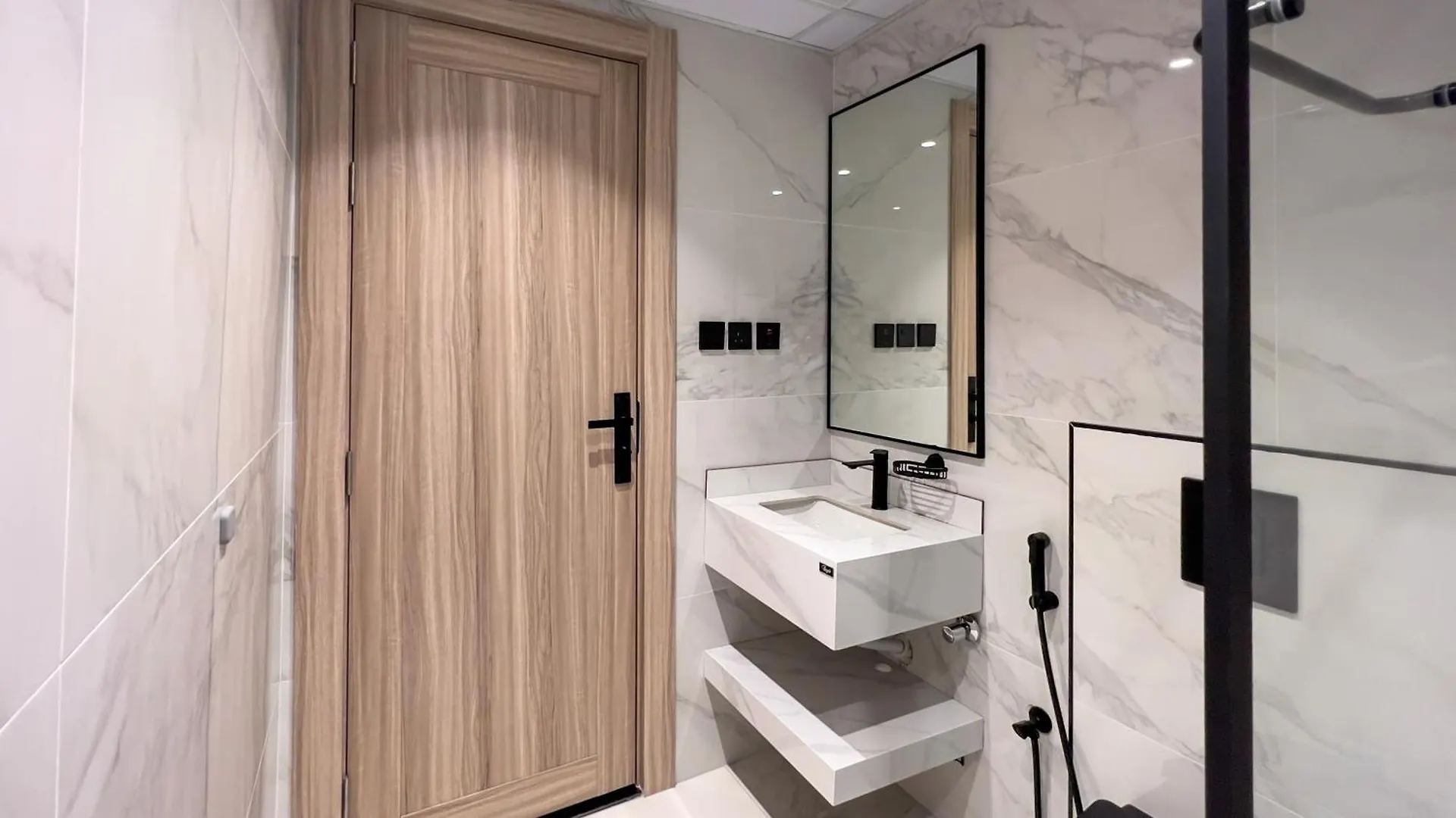 Y Platinum Hotel Medina